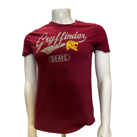 Harry Potter Gryffindor Brave T-Shirt Red Crewneck Short Sleeve Unisex Cotton Bl - Picture 1 of 4